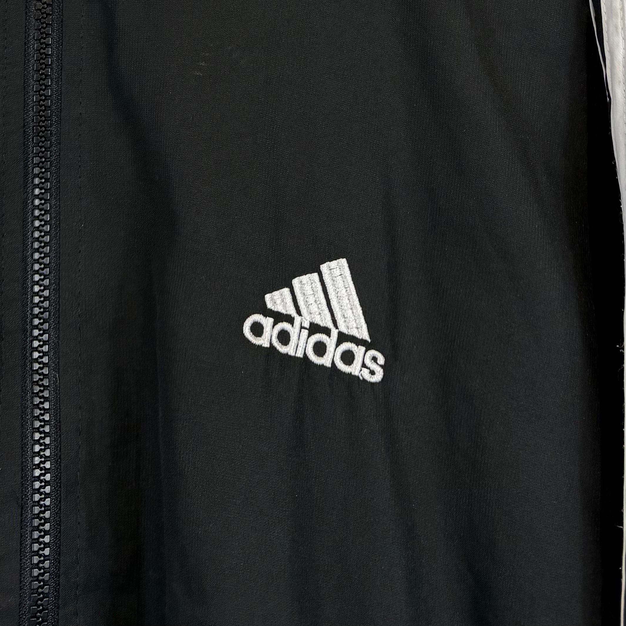 Adidas - Vinverse