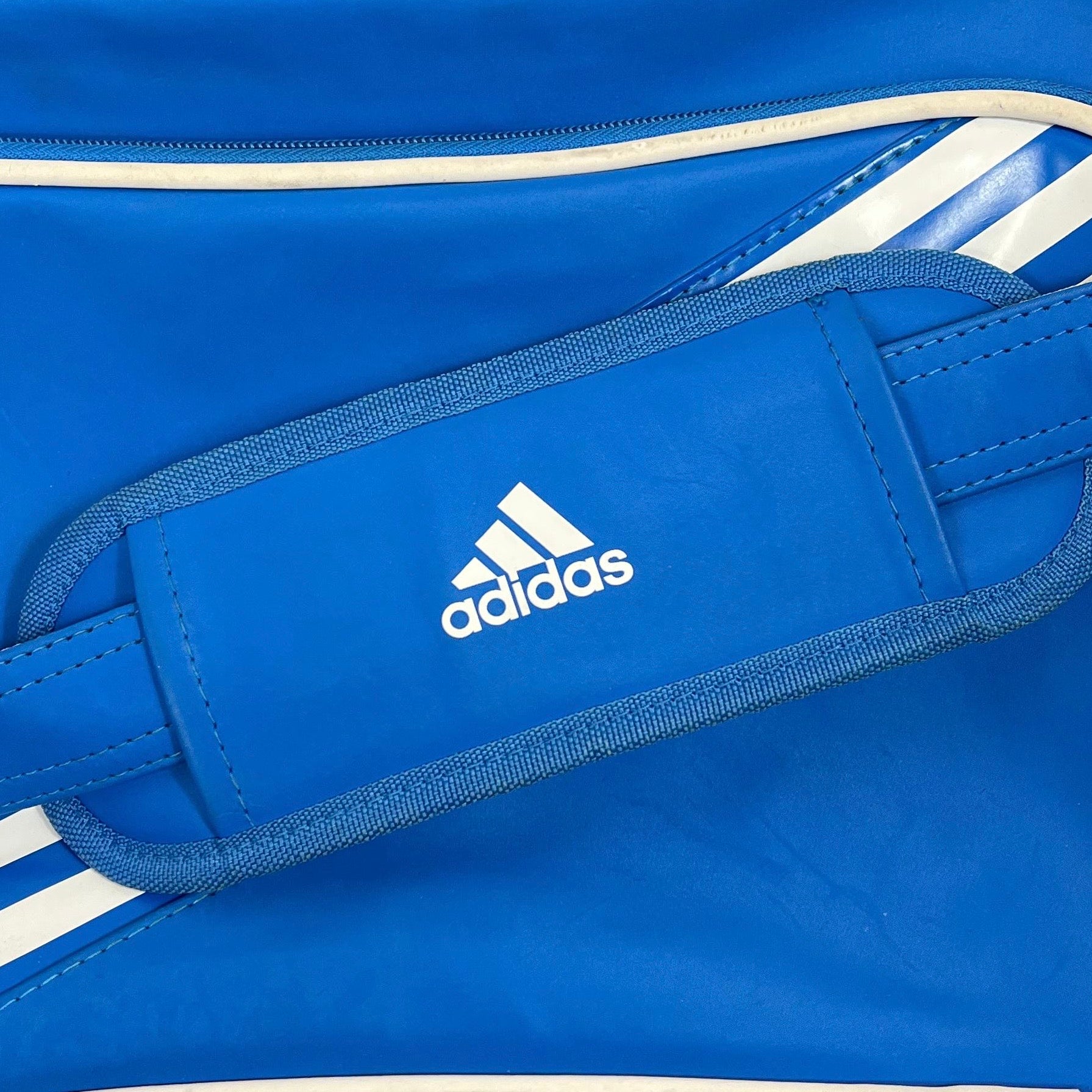 Adidas - Vinverse