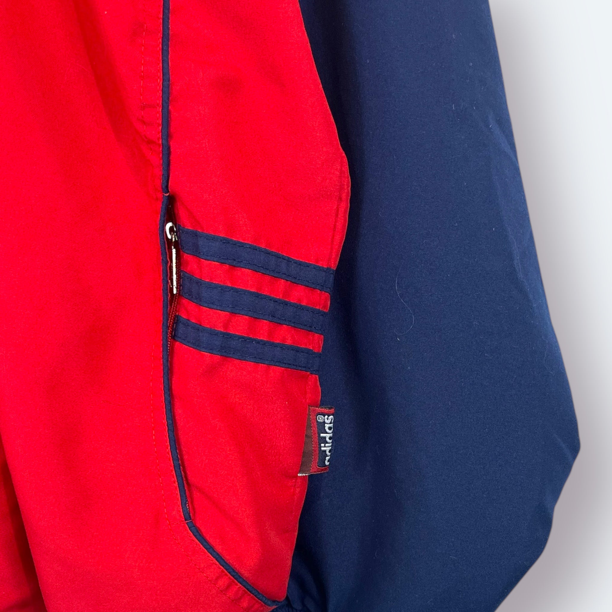 Adidas 90er Vintage Trainingsjacke bestickt Rot M - Vinverse