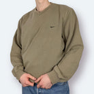 Nike 2000s Sweater Beige L - Vinverse