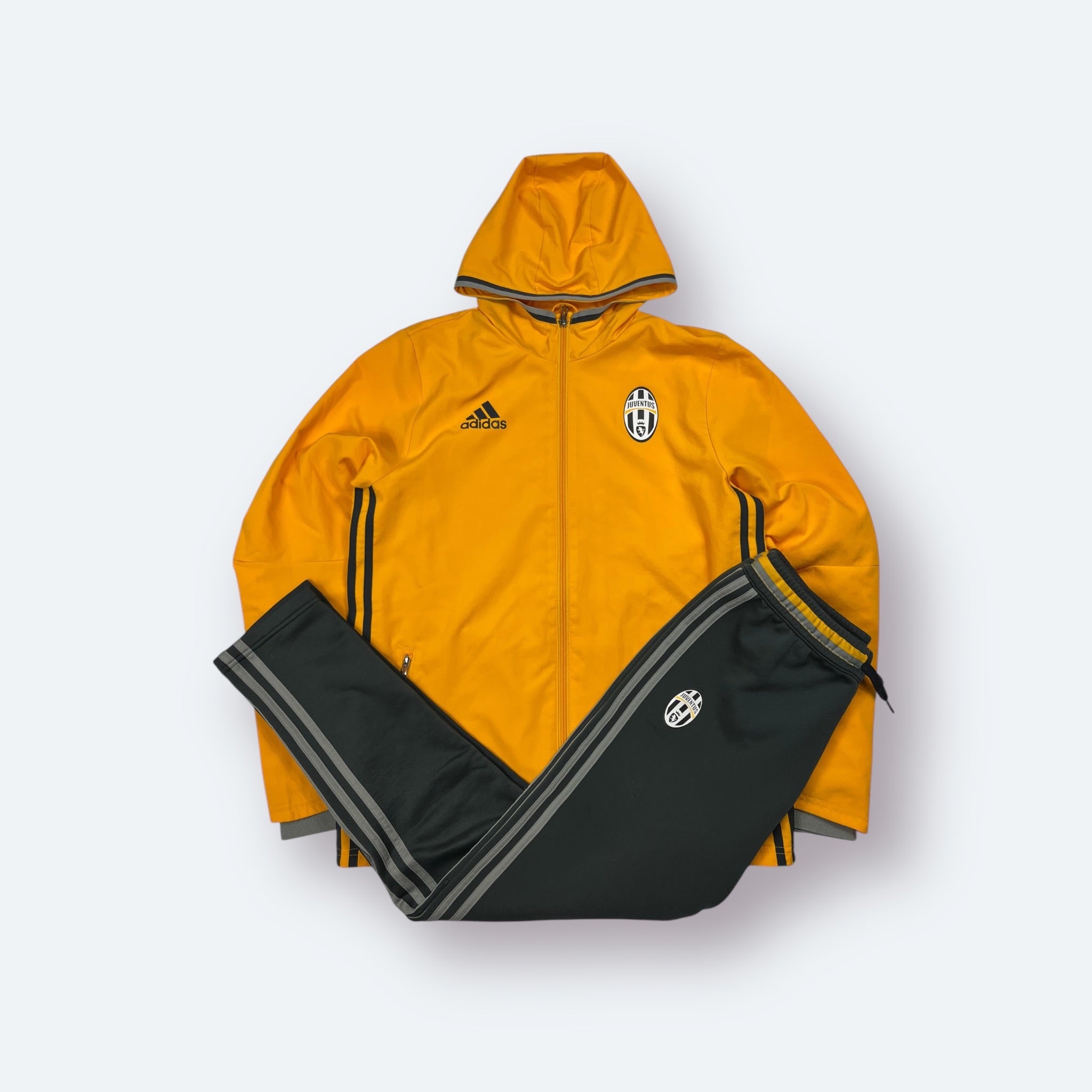 Adidas Juventus Turin Trainingsanzug 2016 S - Vinverse