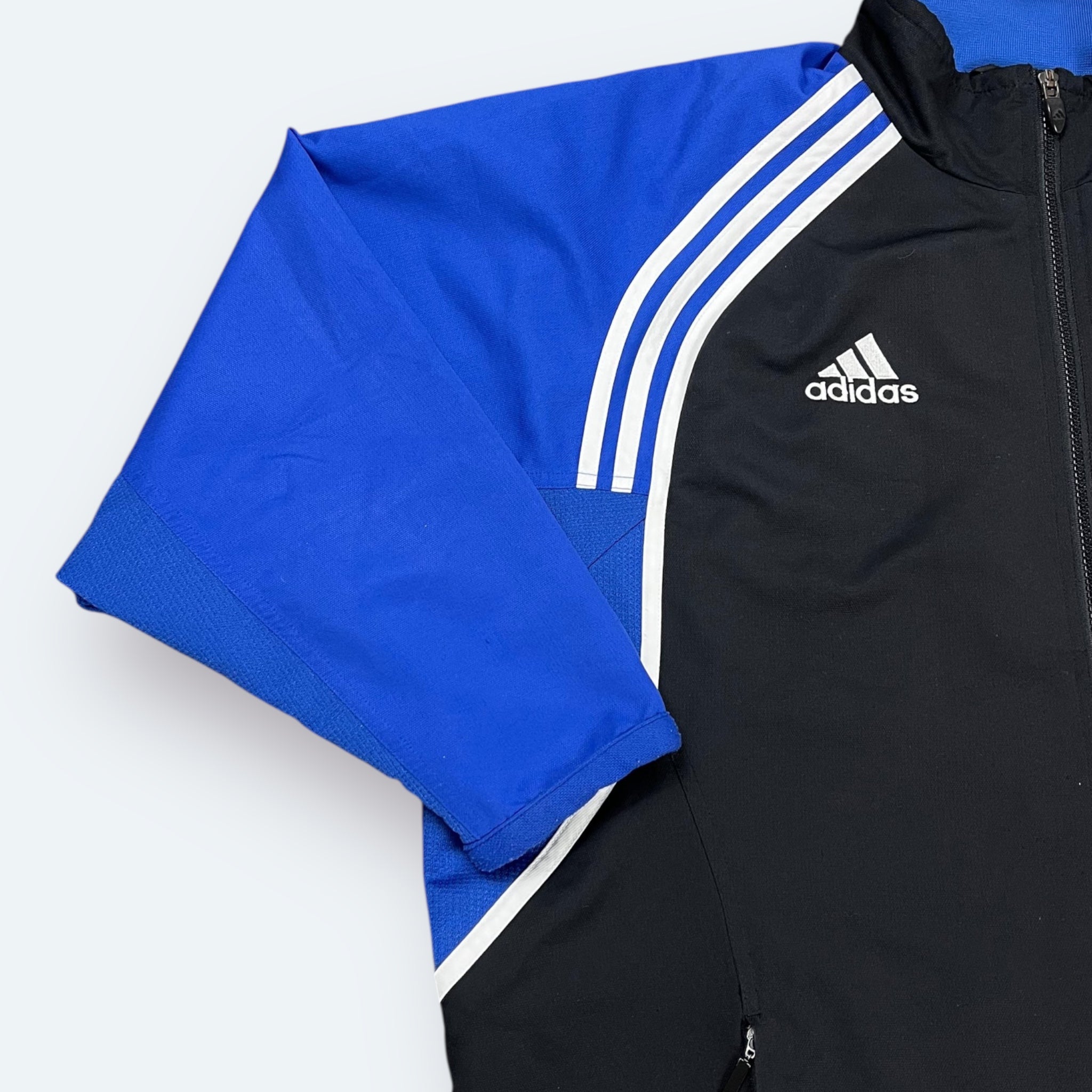 Adidas - Vinverse