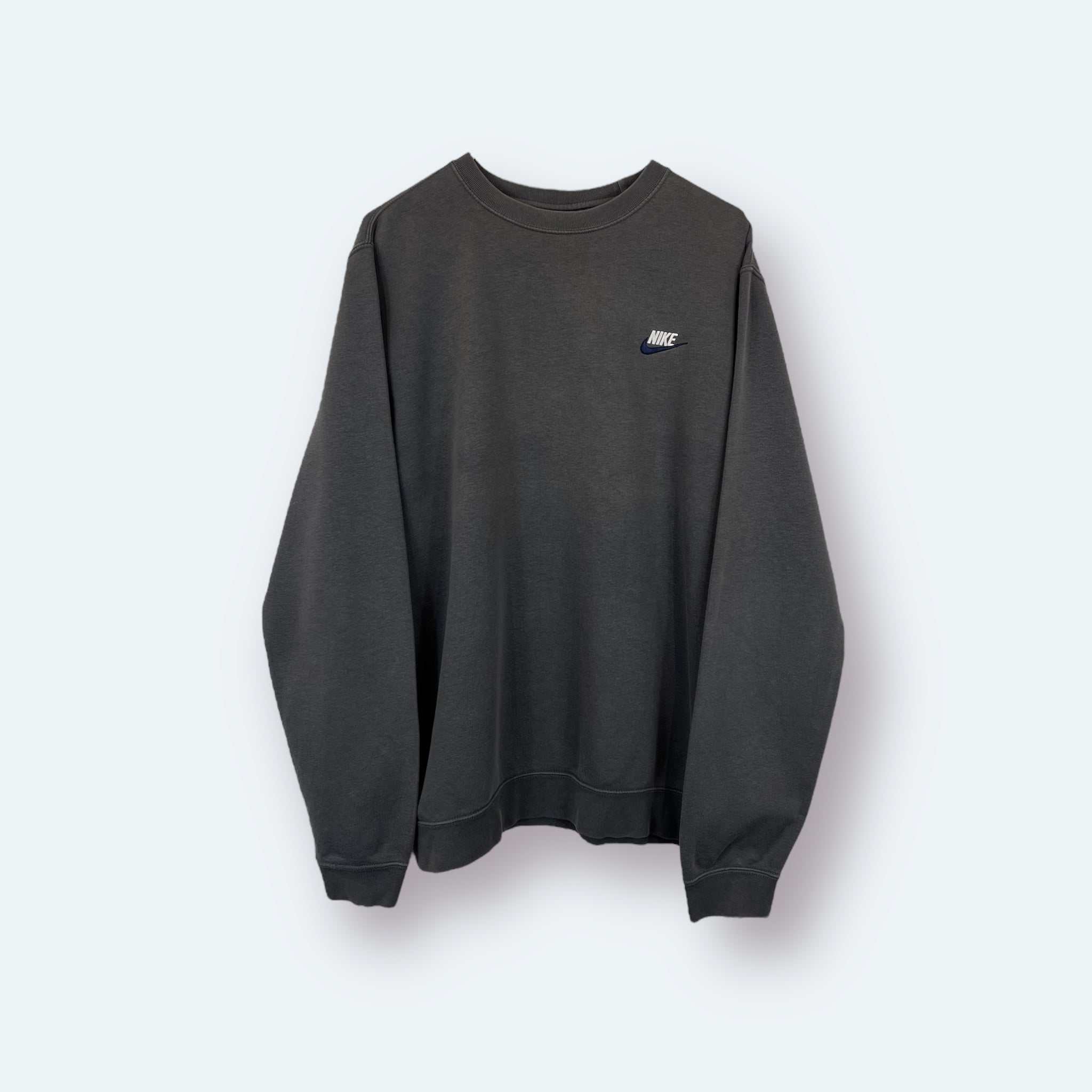 Nike Sweater bestickt Grau M - Vinverse