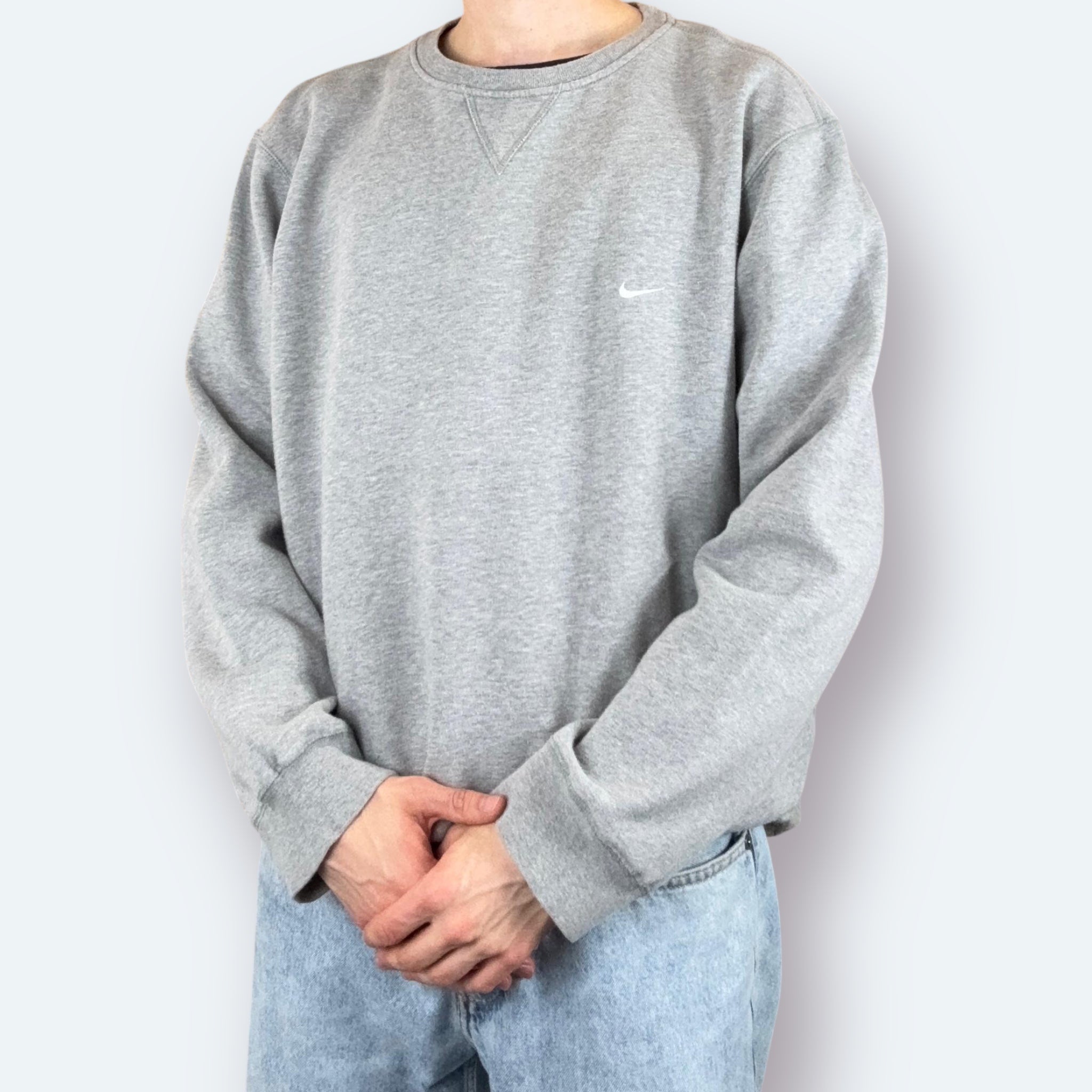 Nike 00s Embroidered Basic Sweater Small Logo L - Vinverse