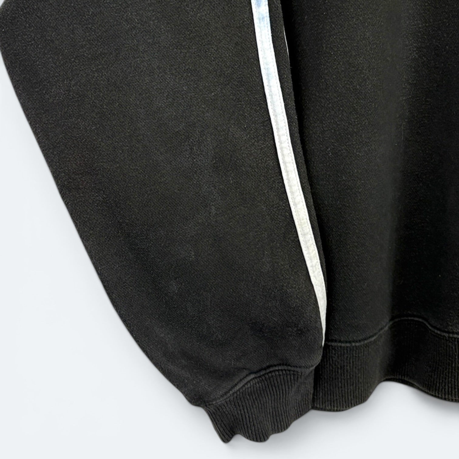 Adidas Vintage Sweater Schwarz (ÄRMEL???) - Vinverse
