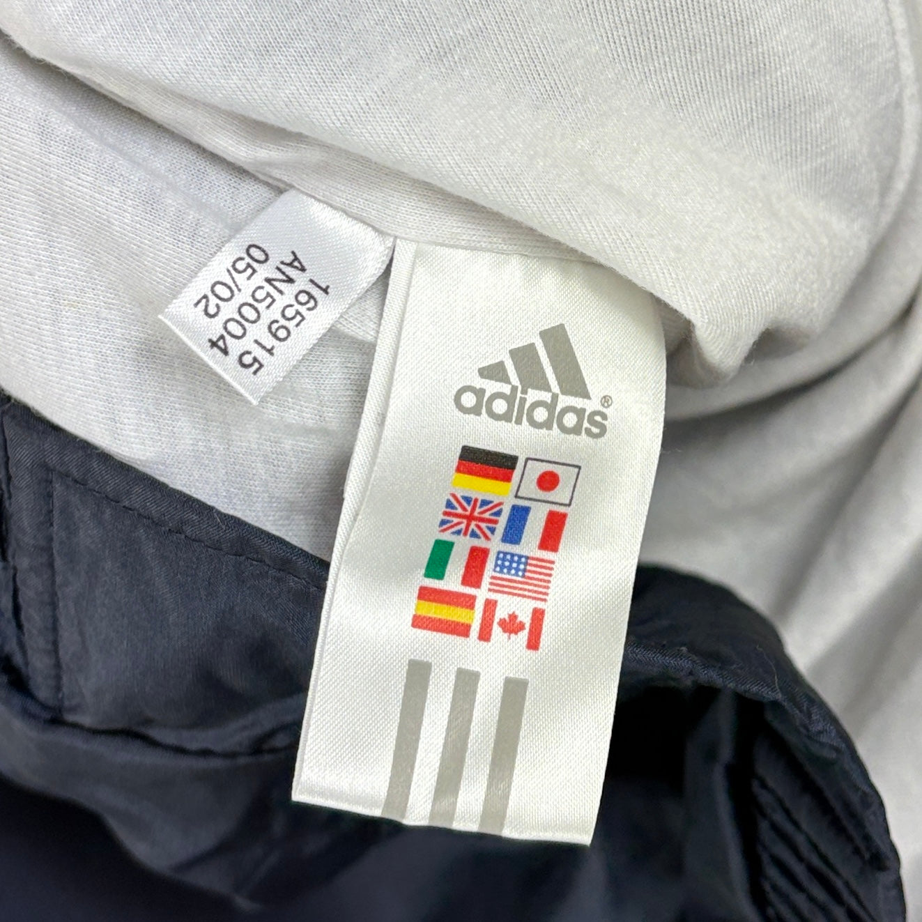 Adidas Trainingsjacke 2002 Rot Schwarz L - Vinverse