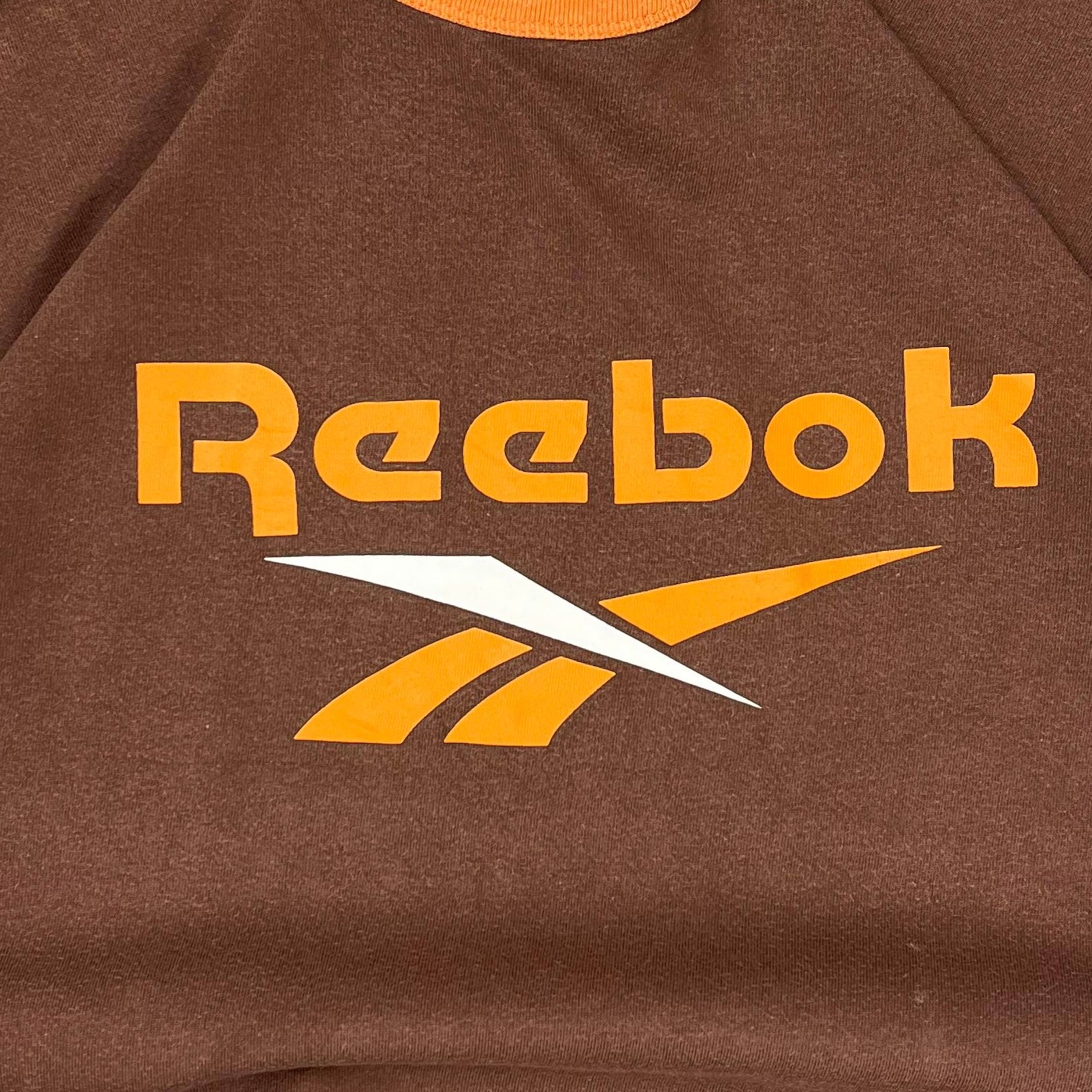 Reebok Shirt Big Logo Print 2000s Braun M - Vinverse