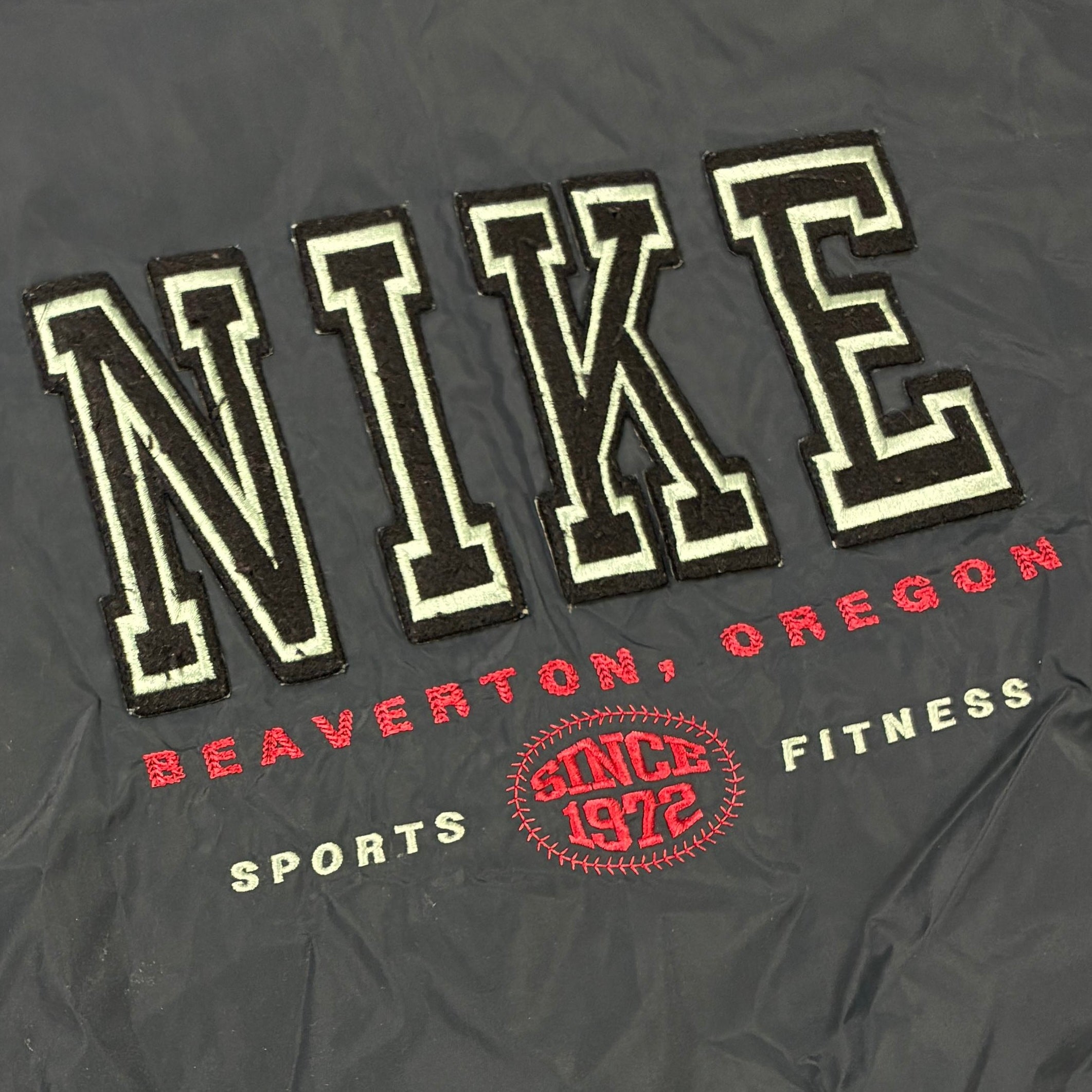 Nike 90s Vintage Outdoor Windbreaker Übergangsjacke Schwarz XL - Vinverse
