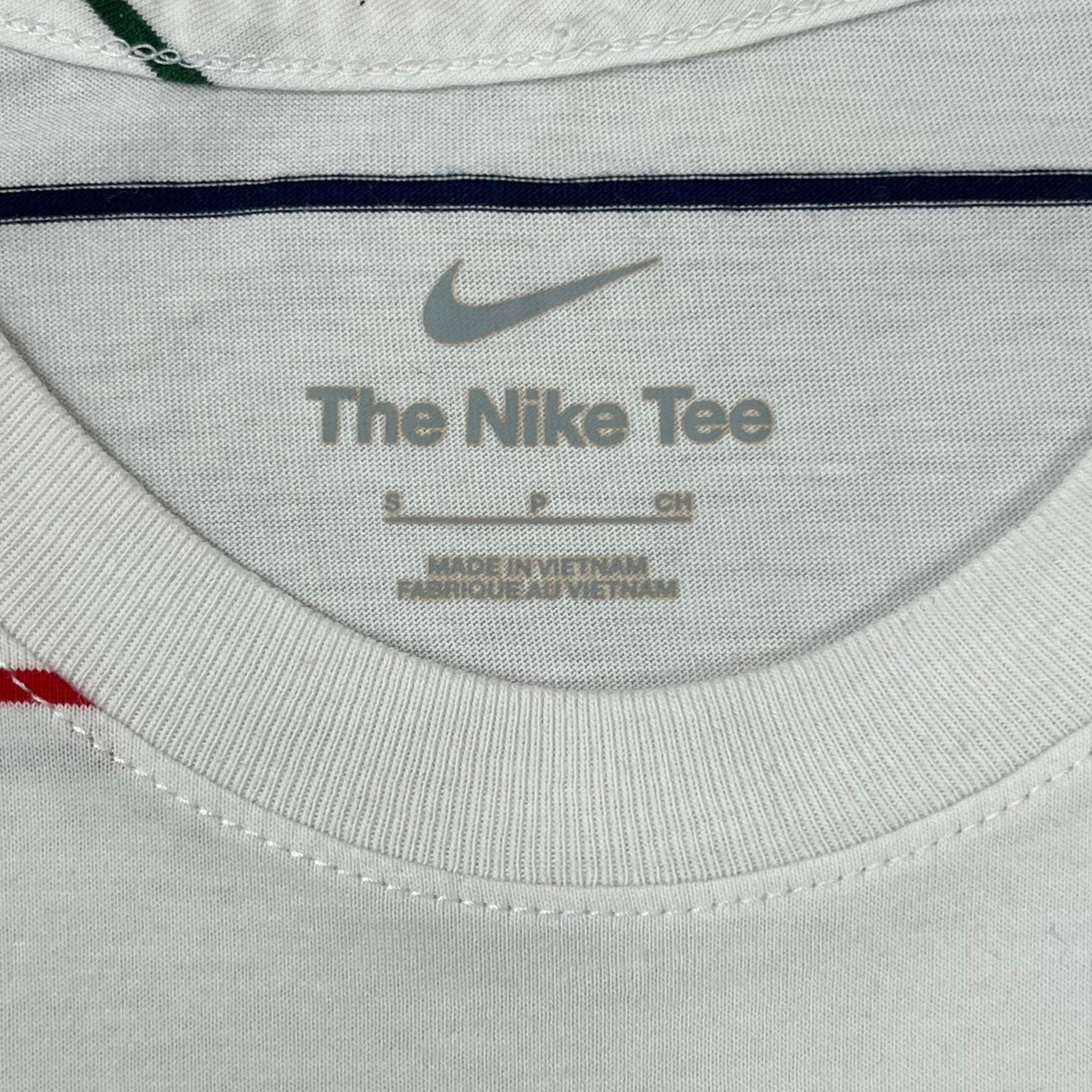 Nike Vintage T-Shirt Gestreift Weiß S - Vinverse
