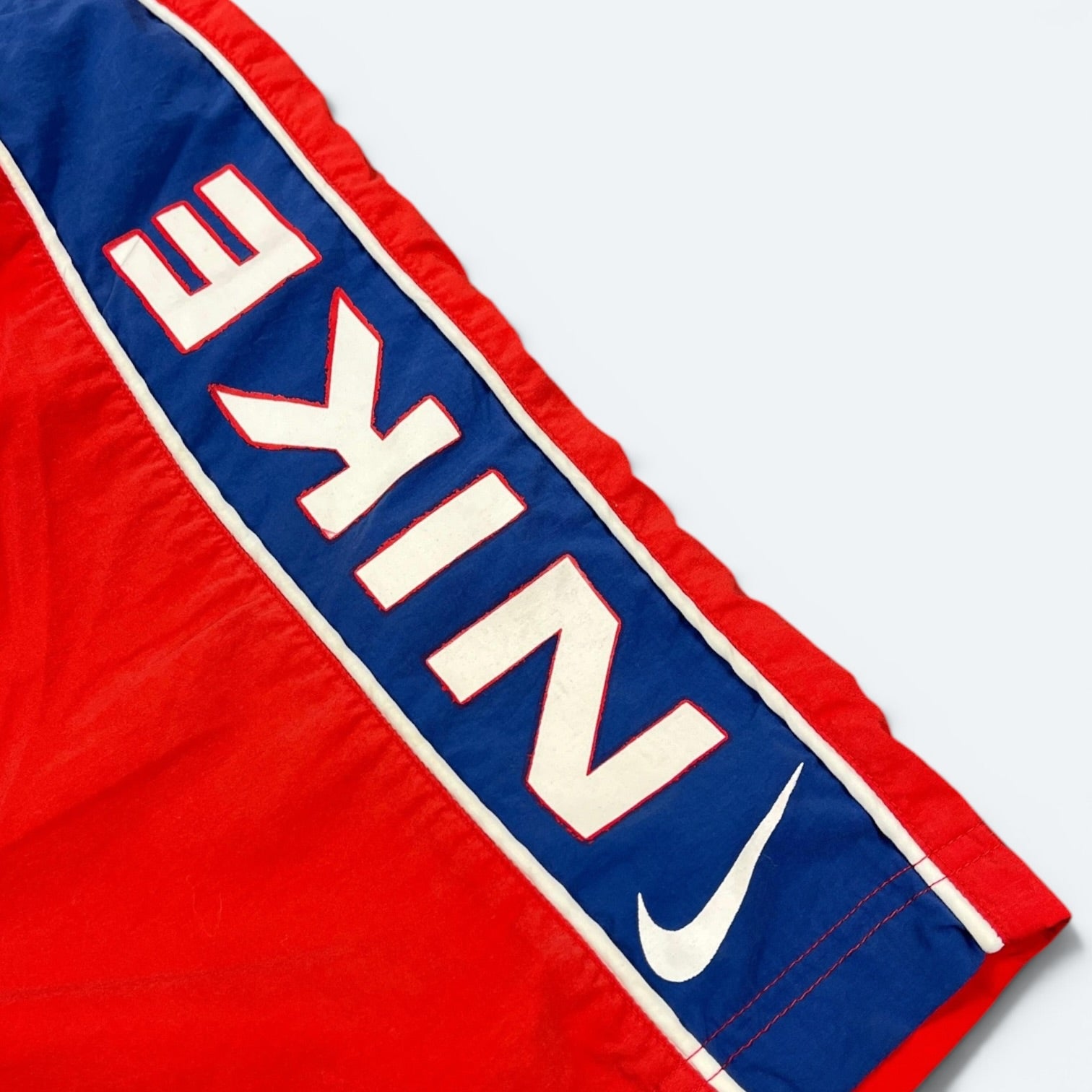 Nike Vintage Shorts 90s Rot XL - Vinverse